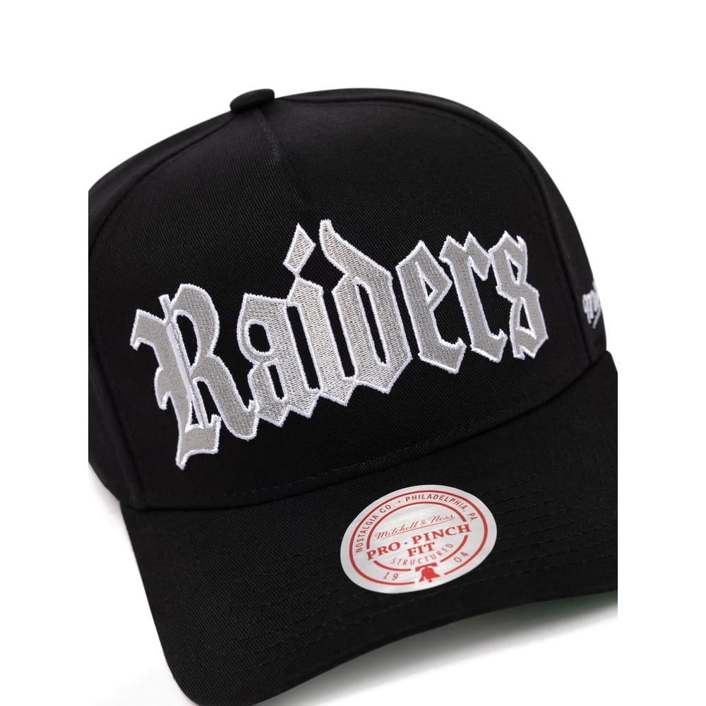 Mitchell & Ness Old English Pro Pinch Snapback Los Vegas Raiders - Black