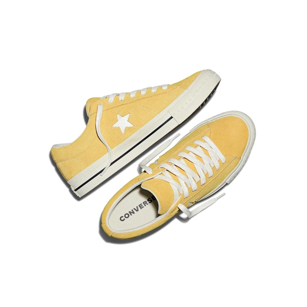Unisex Converse One Star 95 Suede Low Top - Sunny Outlook / Vintage White / Black