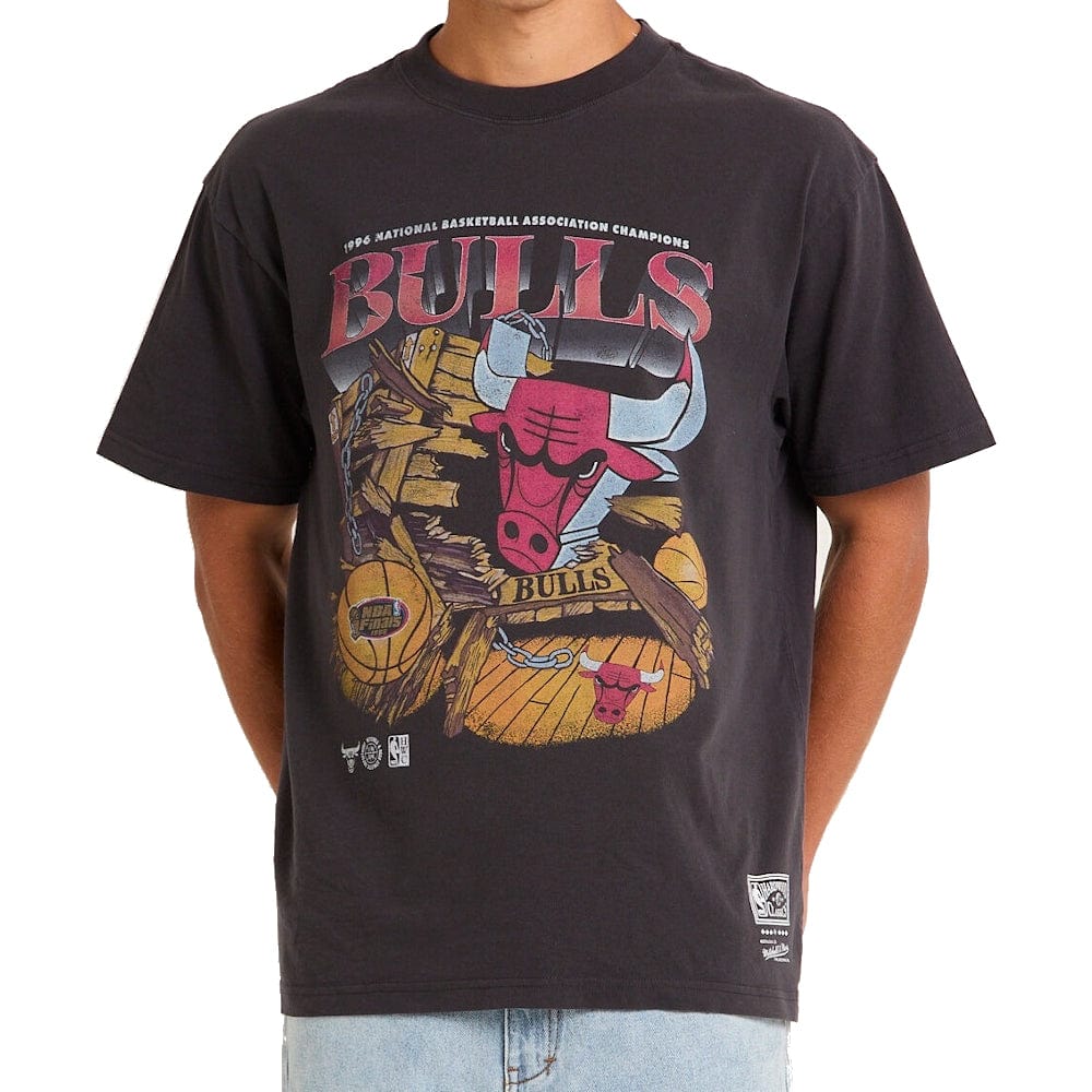 Mitchell & Ness Bevel Burst Tee Chicago Bulls - Overdyed Black