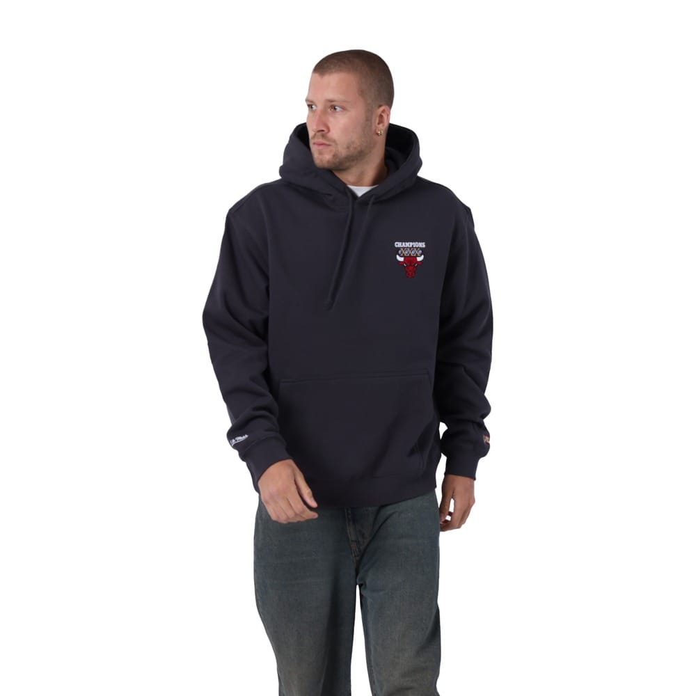 Mitchell & Ness Chicago Bulls 30 Years Hoodie - Washed Black