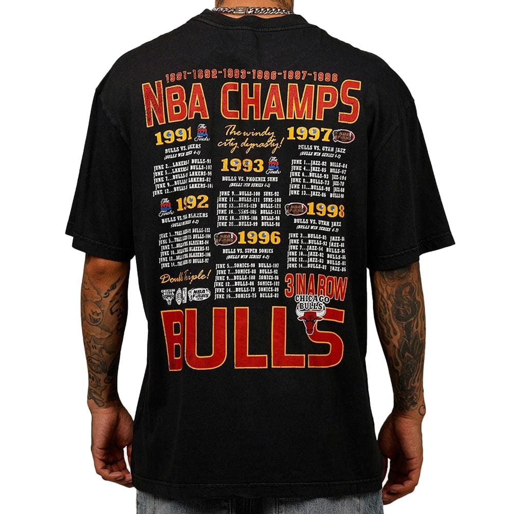 Mitchell & Ness Explode Champions Tee Chicago Bulls - Overdyed Black