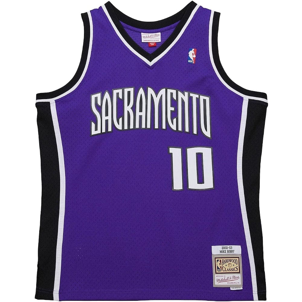 Mitchell & Ness Swingman Jersey Sacramento Kings Mike Bibby Road 02/03 - Purple