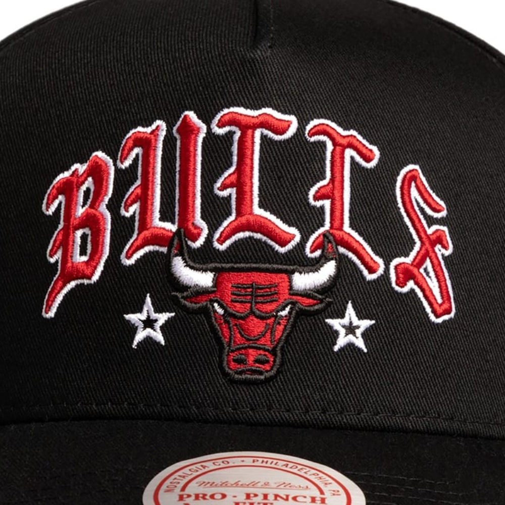 Mitchell & Ness Black Letter Pro Pinch Snapback Chicago Bulls - Black