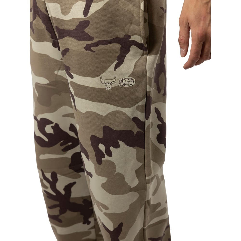 Mitchell & Ness 98 Camo Track Pant Chicago Bulls - Camo Sand