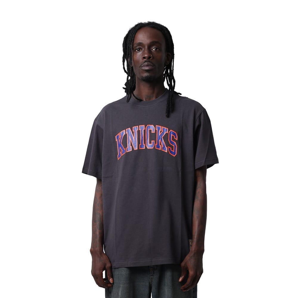 Mitchell & Ness  Arch Tee New York Knicks - Washed Black