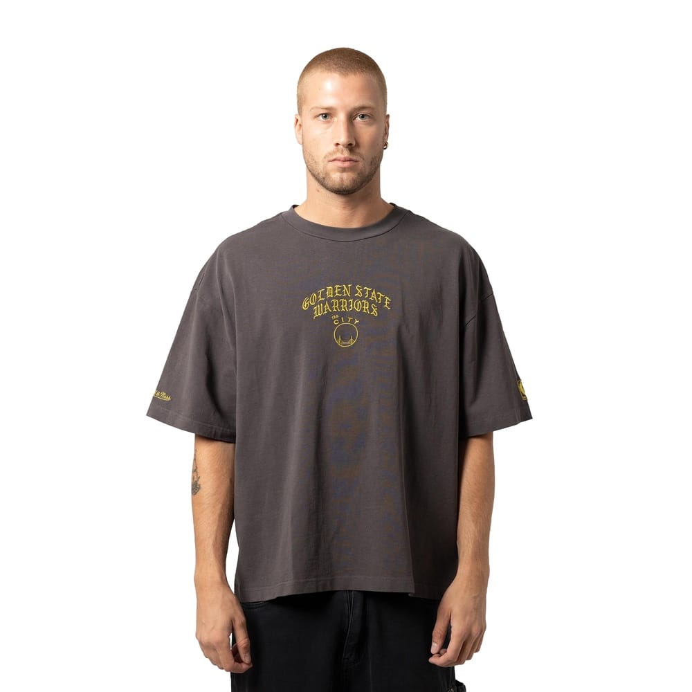 Mitchell & Ness Blackletter Champions Tee Golden State Wariors - Faded Slate