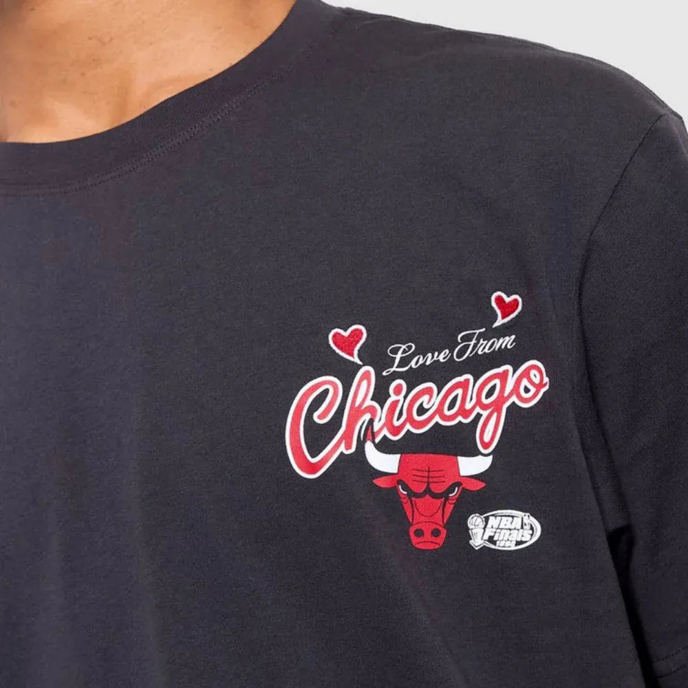 Mitchell & Ness Chicago Bulls Love & Hate Tee - Washed Black