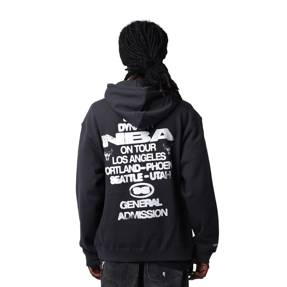 Mitchell & Ness On Tour Hoodie Chicago Bulls - Washed Black