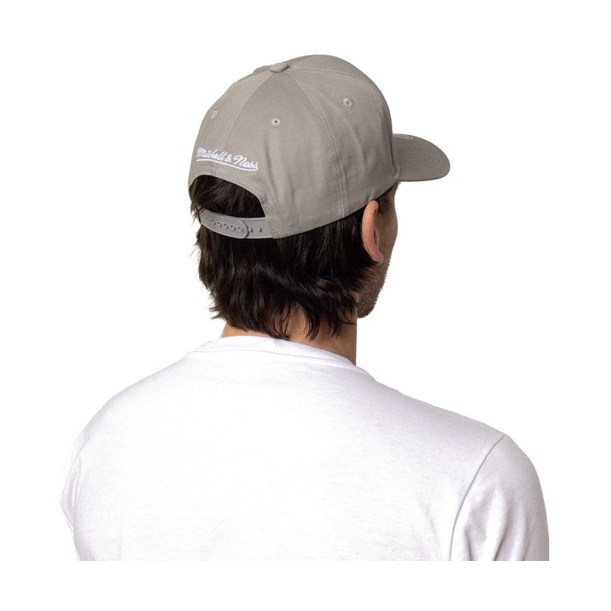 Mitchell & Ness Upside Down Logo Pro Pinch Snapback Minnesota Timberwolves - Grey
