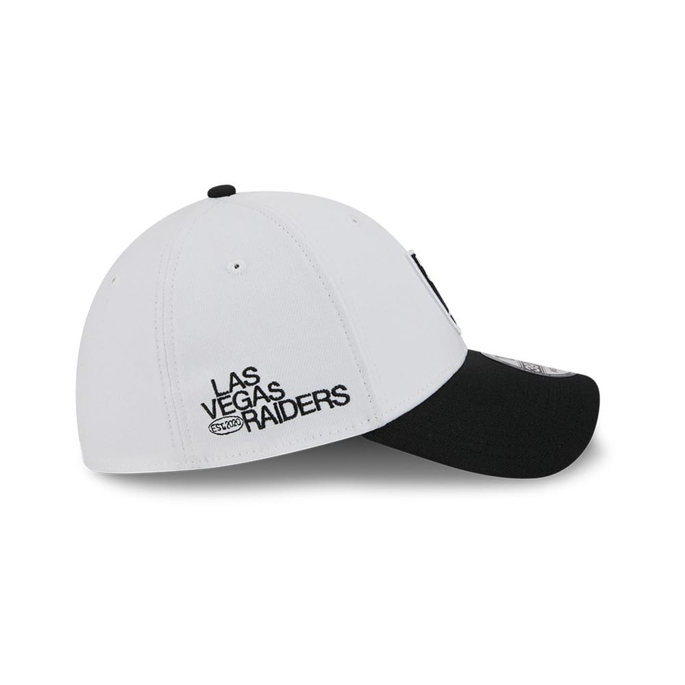 New Era 39THIRTY Modern Essentials Las Vegas Raiders - White