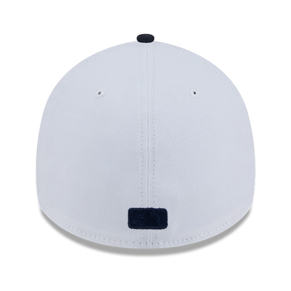 New Era 39THIRTY Modern Essentials New York Yankees - White
