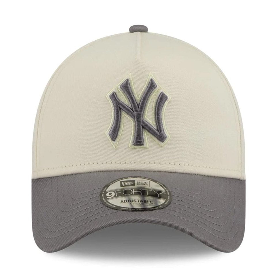 New Era 9FORTY A-Frame Cockatoo Snapback New York Yankees - Chrome White / Steel Grey